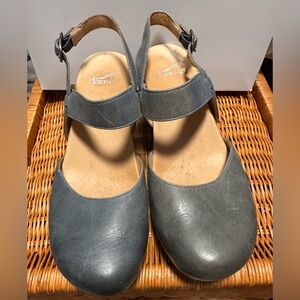 Dansko wide taci slingback clog
